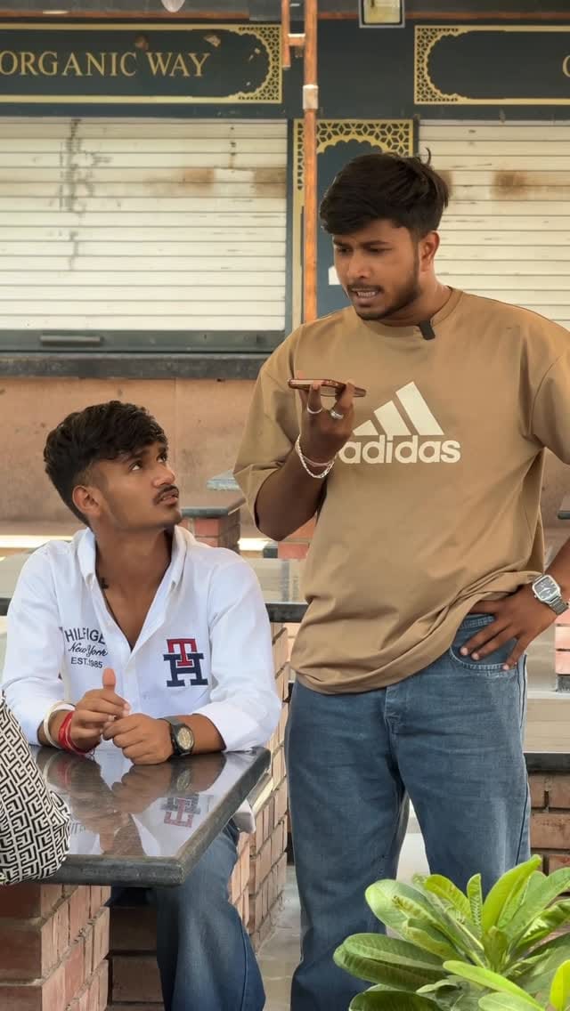 Post 4 by Vishal Khudaniya on Instagram (video)