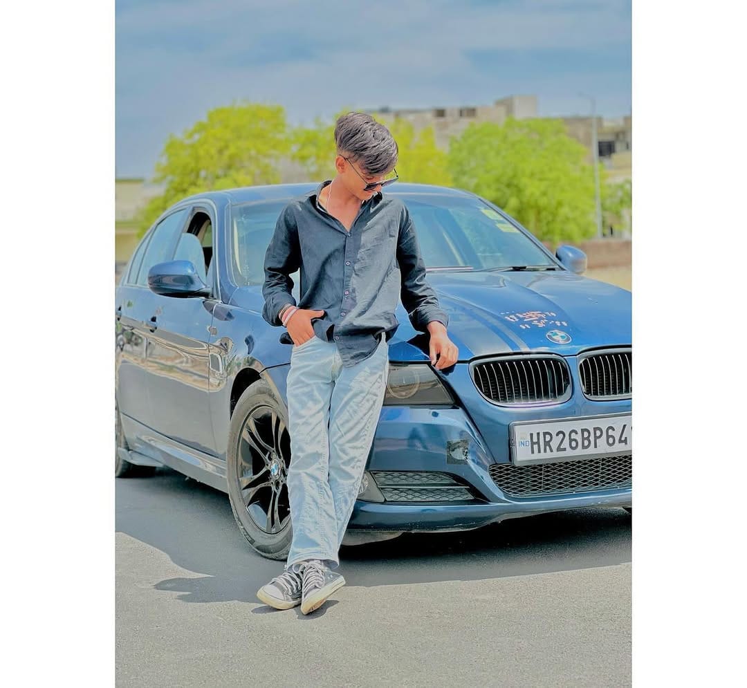 Post 10 by Vishal Khudaniya on Instagram (carousel)