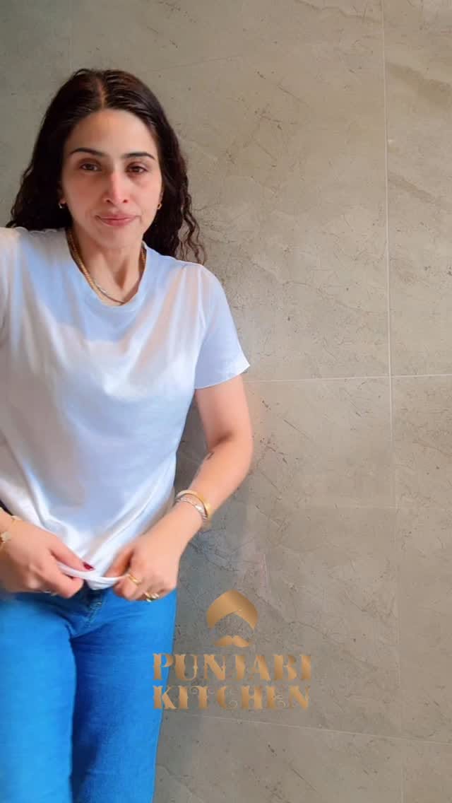 Post 9 by Punjabikitchen on Instagram (video)