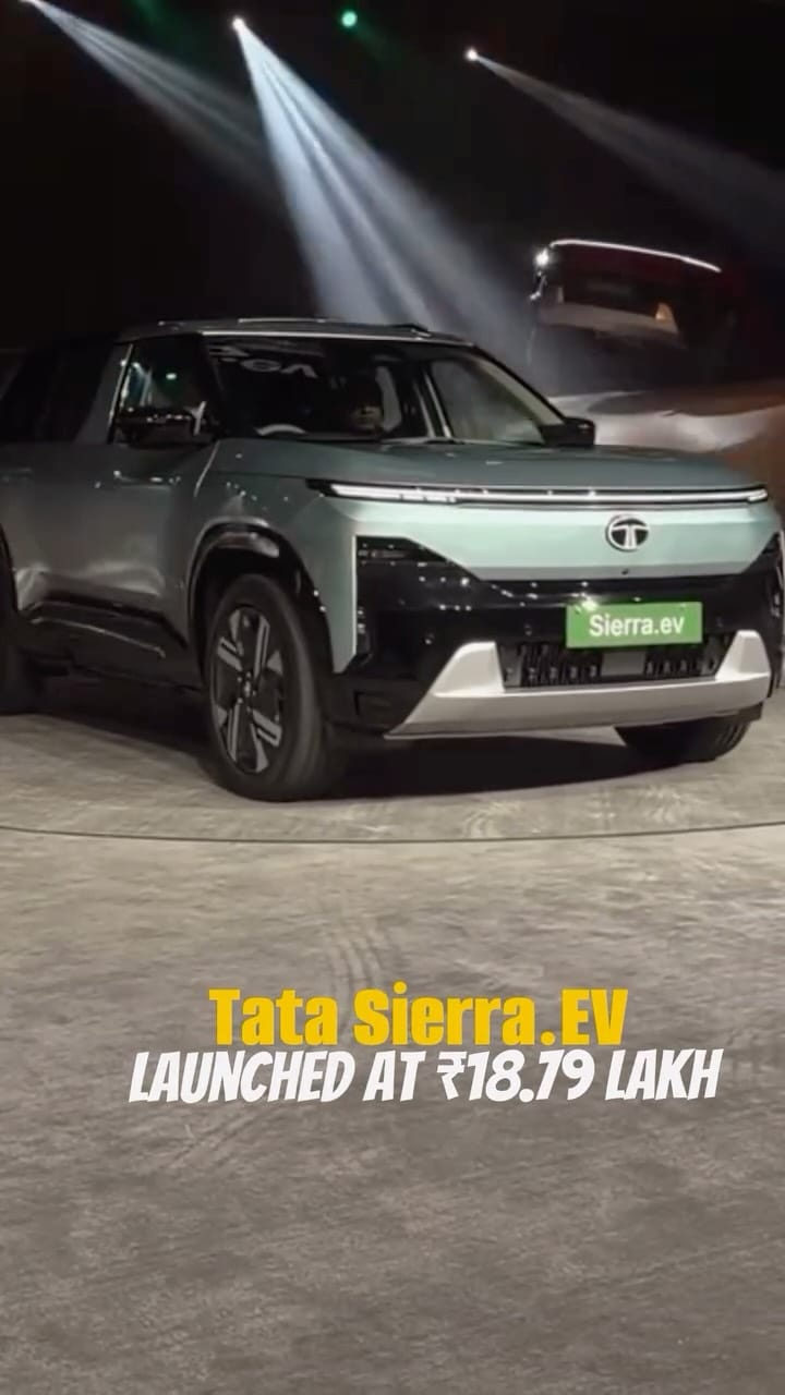 Post 3 by Paareshaa Sharma |Actor & Content Creator on Instagram (video)