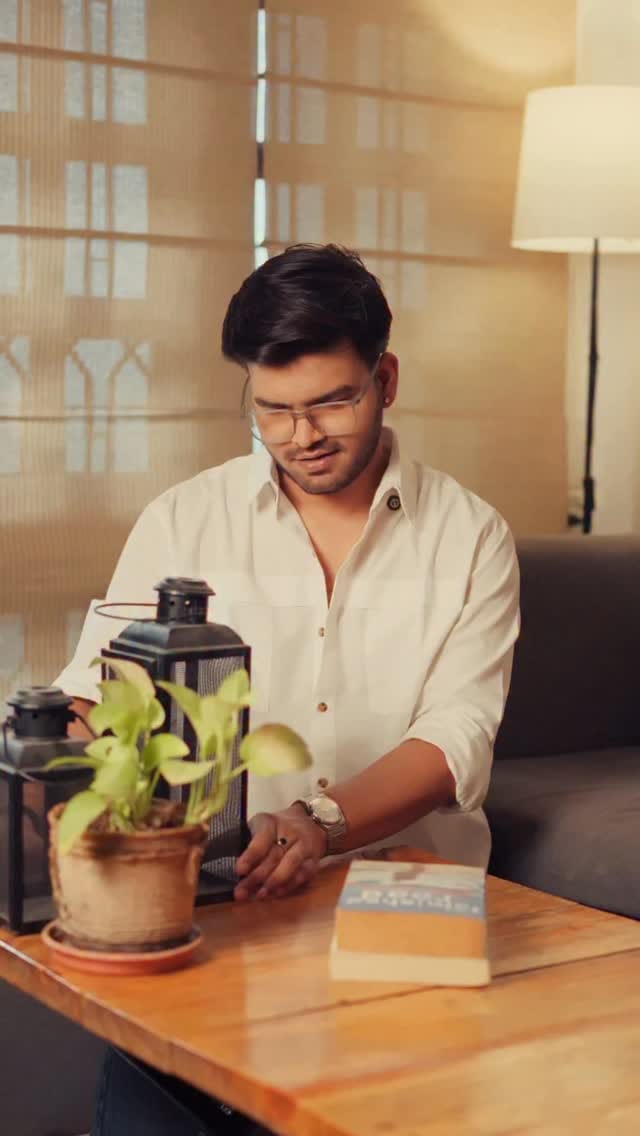 Post 5 by Vinay Pal | Men’s Fashion & LifeStyle on Instagram (video)