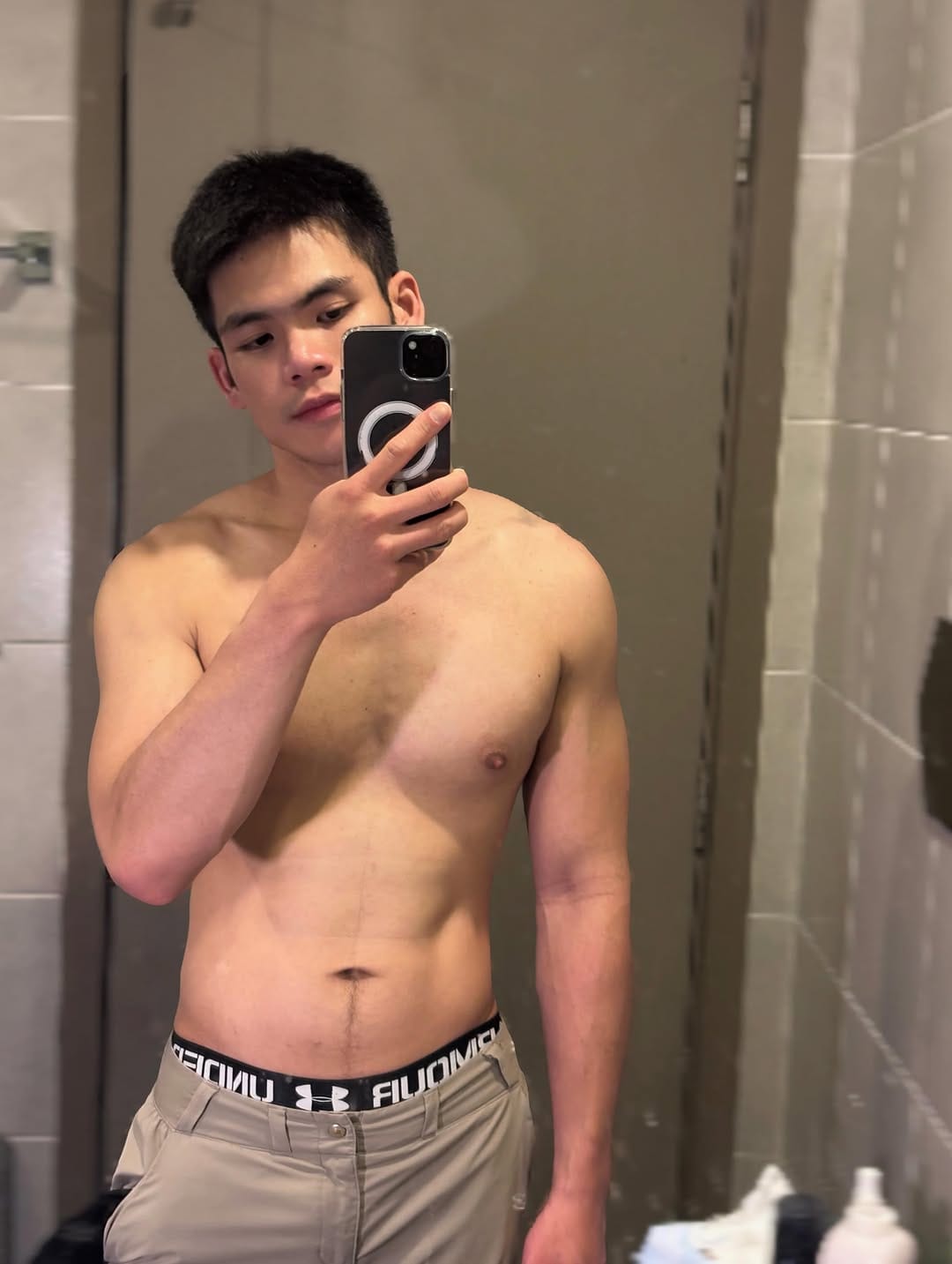 Post 4 by SongKarn Sittisak on Instagram (carousel)