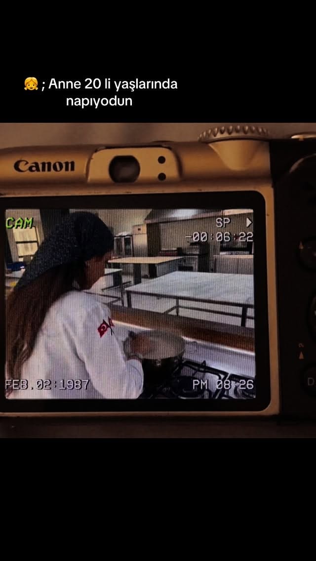 Post 2 by Lezzetloji on Instagram (video)