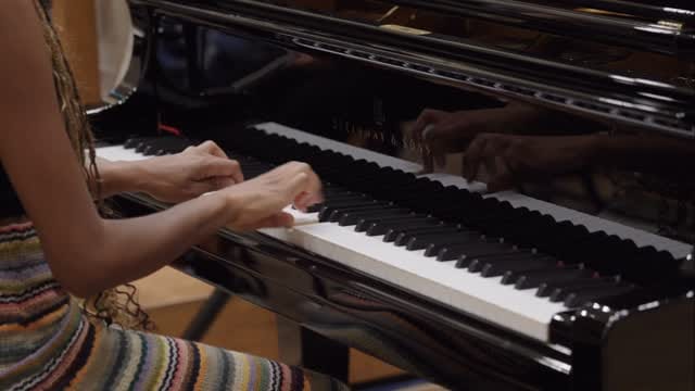 Post 10 by Isata Kanneh-Mason on Instagram (video)