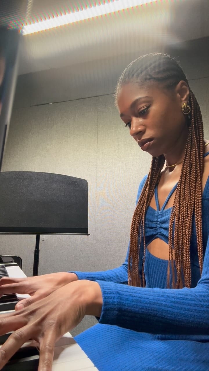 Post 2 by Isata Kanneh-Mason on Instagram (video)