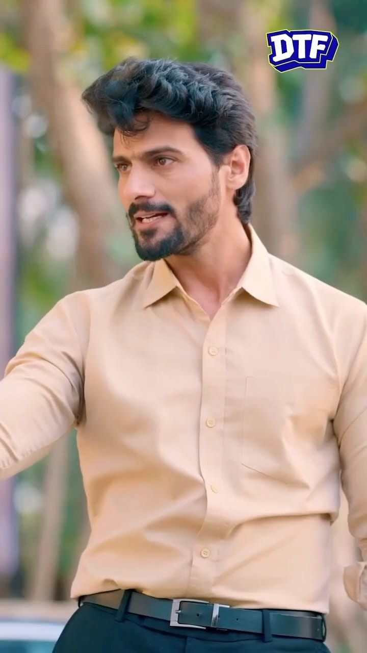Post 9 by YASH  BAYLA on Instagram (video)