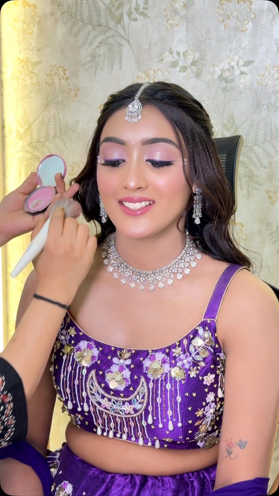 Post 9 by BRIDAL MAKEUP ARTIST VADODARA | HAIRSTYLIST on Instagram (video)