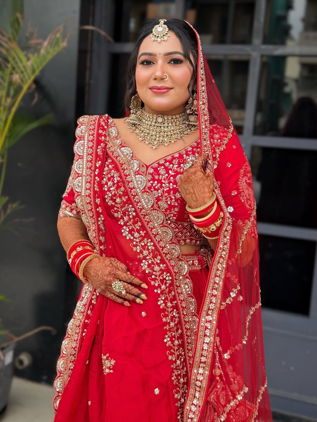 Post 1 by BRIDAL MAKEUP ARTIST VADODARA | HAIRSTYLIST on Instagram (carousel)
