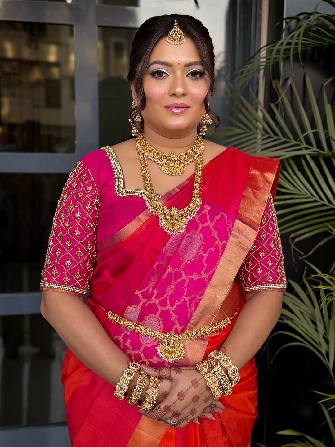 Post 6 by BRIDAL MAKEUP ARTIST VADODARA | HAIRSTYLIST on Instagram (carousel)