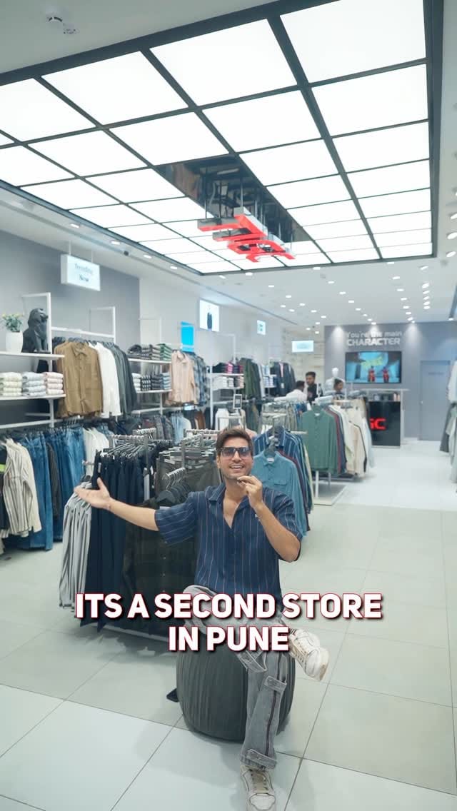 Post 10 by Ved Dubey on Instagram (video)