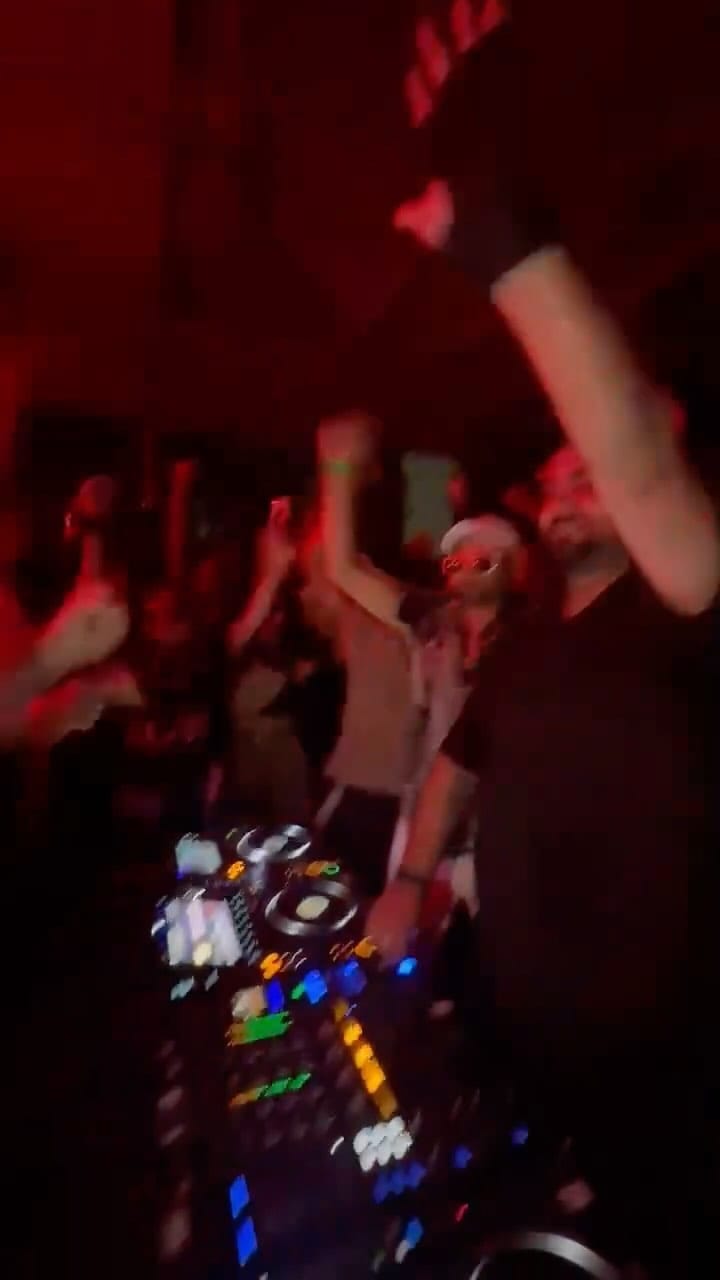 Post 8 by Nipun Divecha on Instagram (video)