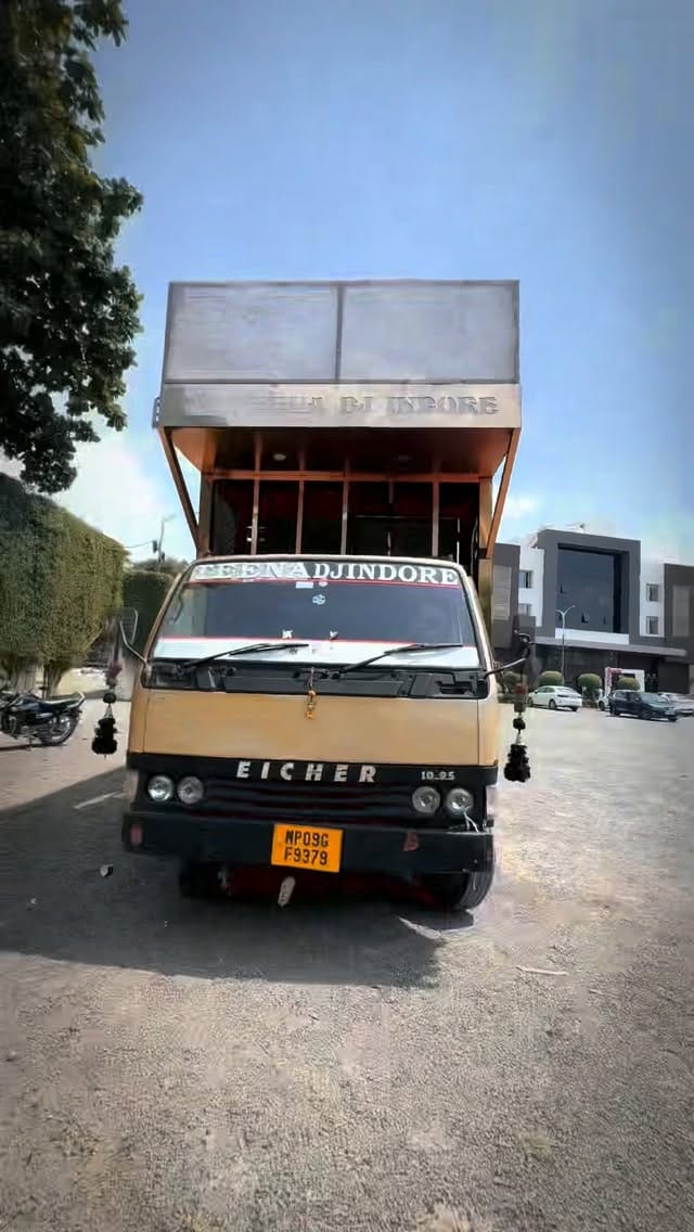 Post 3 by Jayesh Jagtap on Instagram (video)