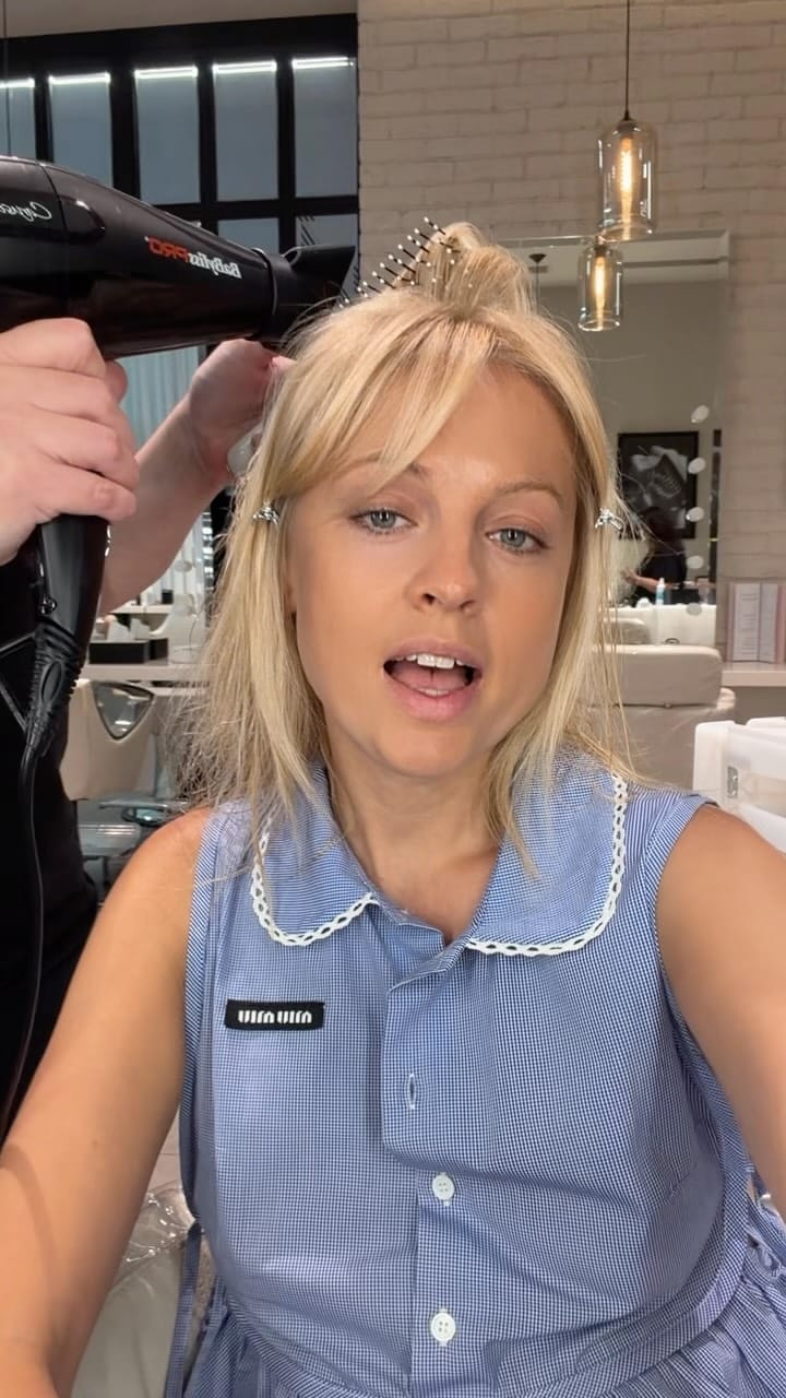 Post 6 by Янина Студилина on Instagram (video)