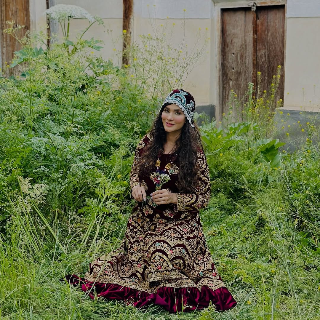 Post 5 by Sanaz Saeedi | ساناز سعیدی on Instagram (carousel)