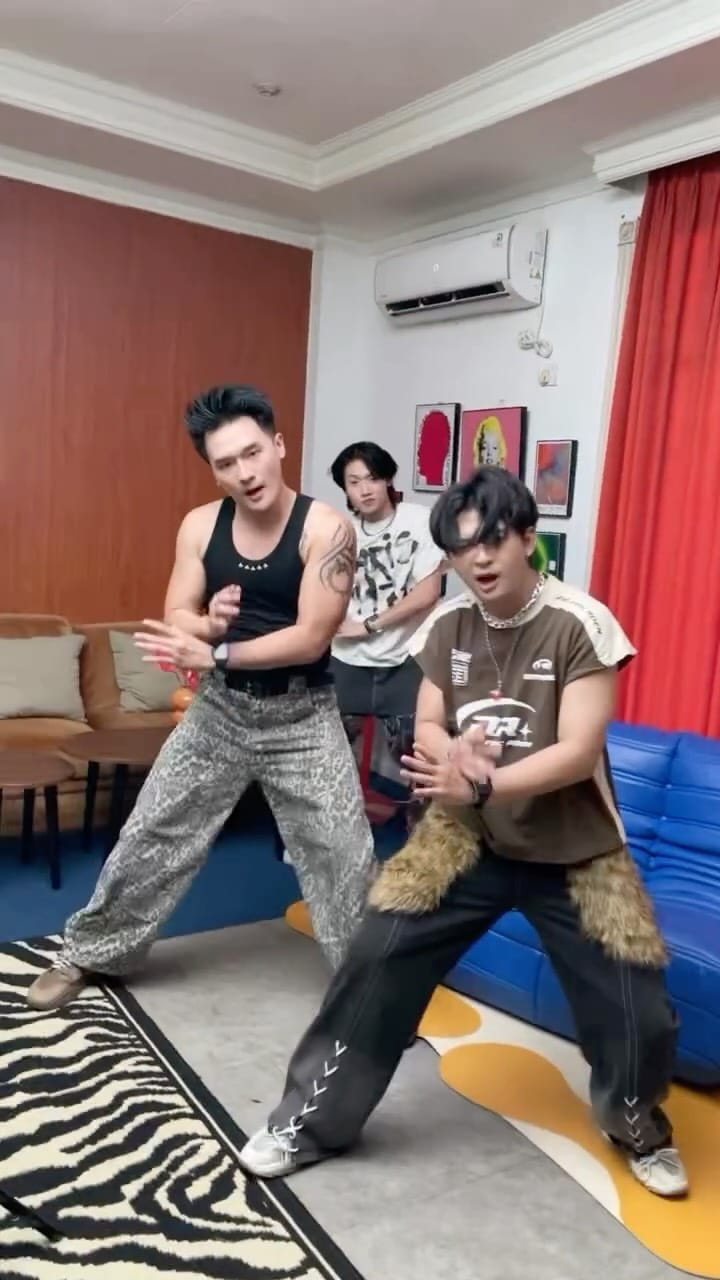 Post 4 by NEVEL on Instagram (video)