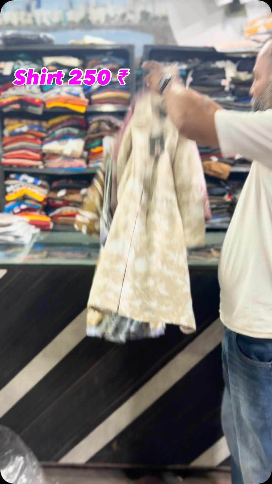 Post 1 by MALHOTRA COLLECTION on Instagram (video)