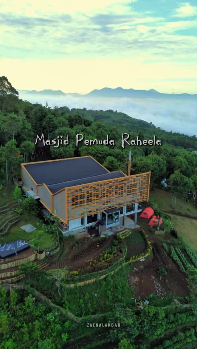 Post 9 by Masjid Pemuda Raheela on Instagram (video)