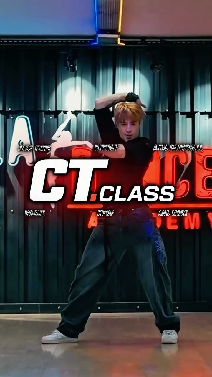 Post 8 by LA DANCE ACADEMY on Instagram (video)