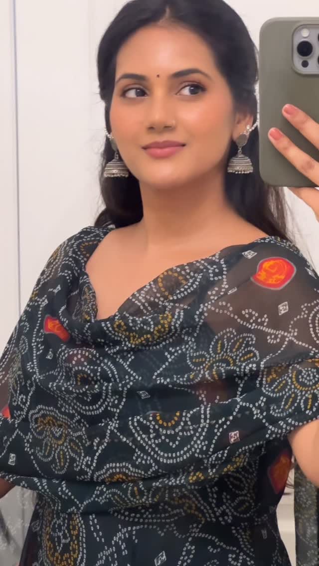 Post 6 by Geethiyaa Varman on Instagram (video)