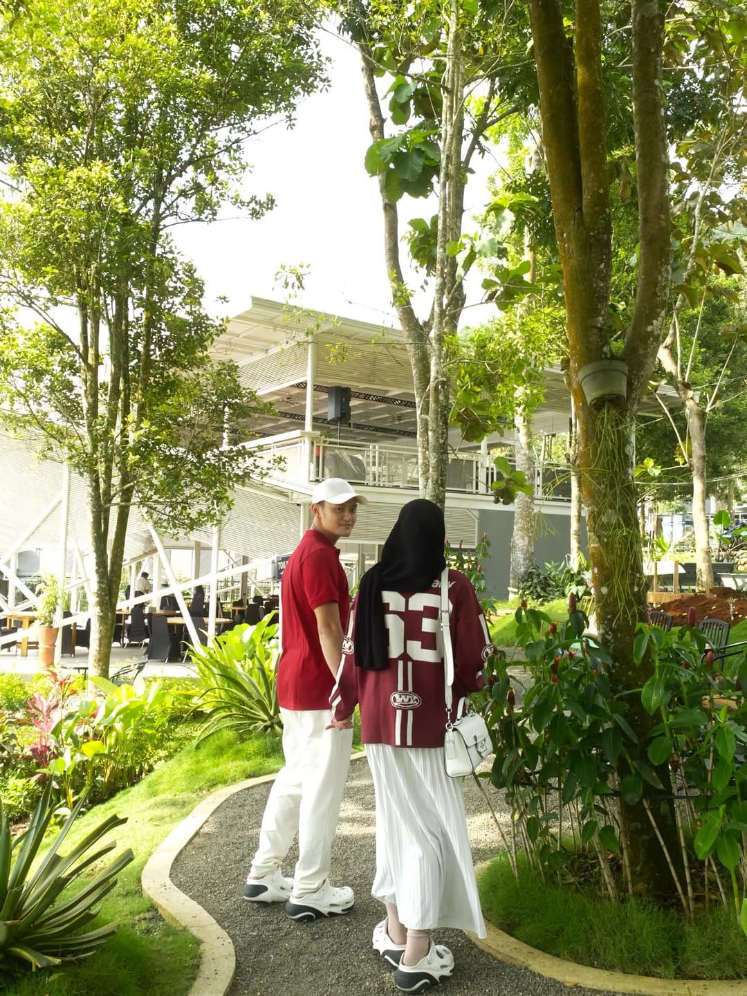 Post 6 by Indira Annisa Fatih on Instagram (carousel)