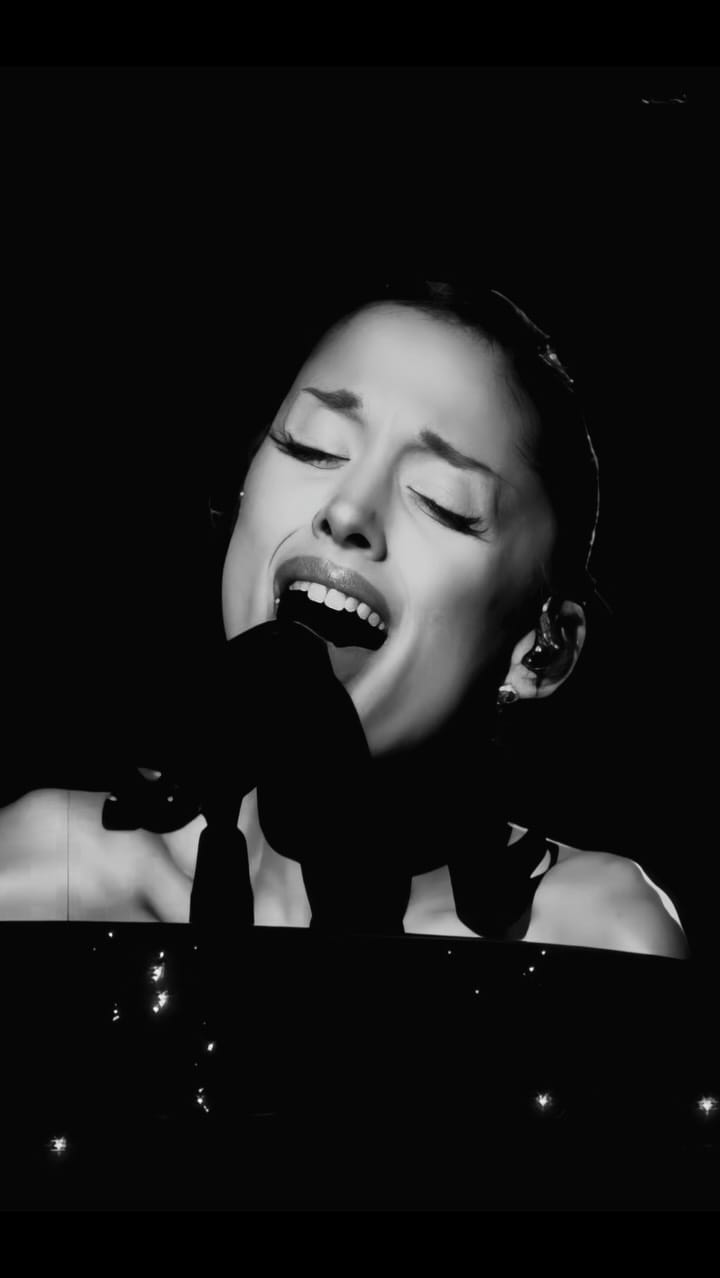 Post 8 by Ariana Grande Updates • Xabier Seco on Instagram (video)