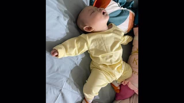 Post 7 by YULIANA | LOVIVAL on Instagram (video)