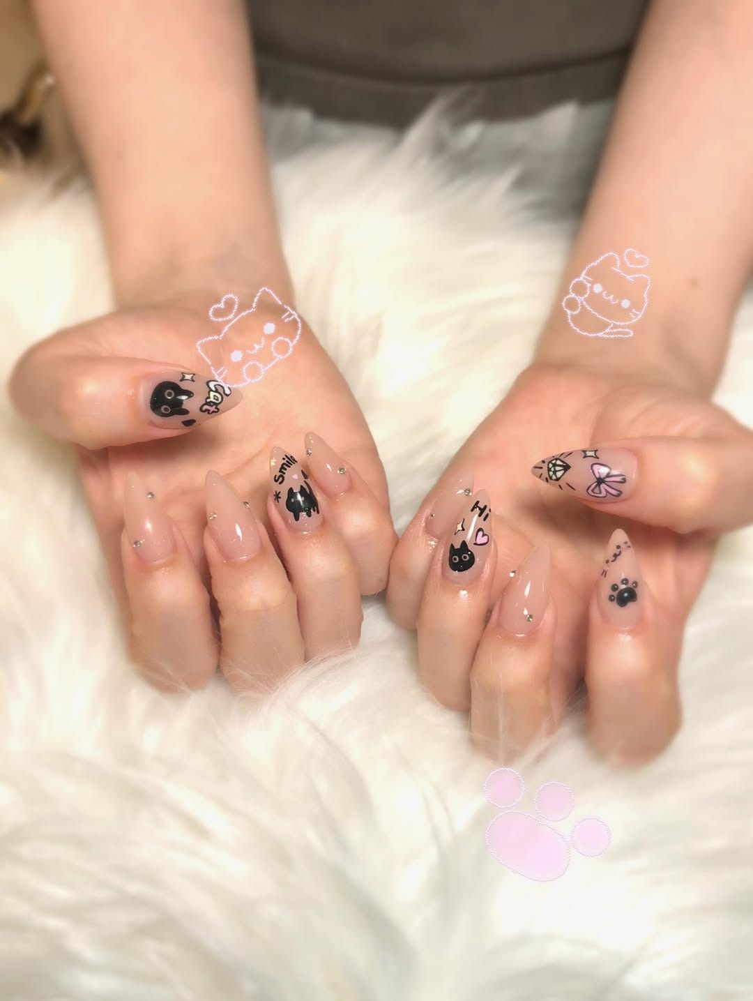 Post 4 by 前田佳織里_official on Instagram (carousel)