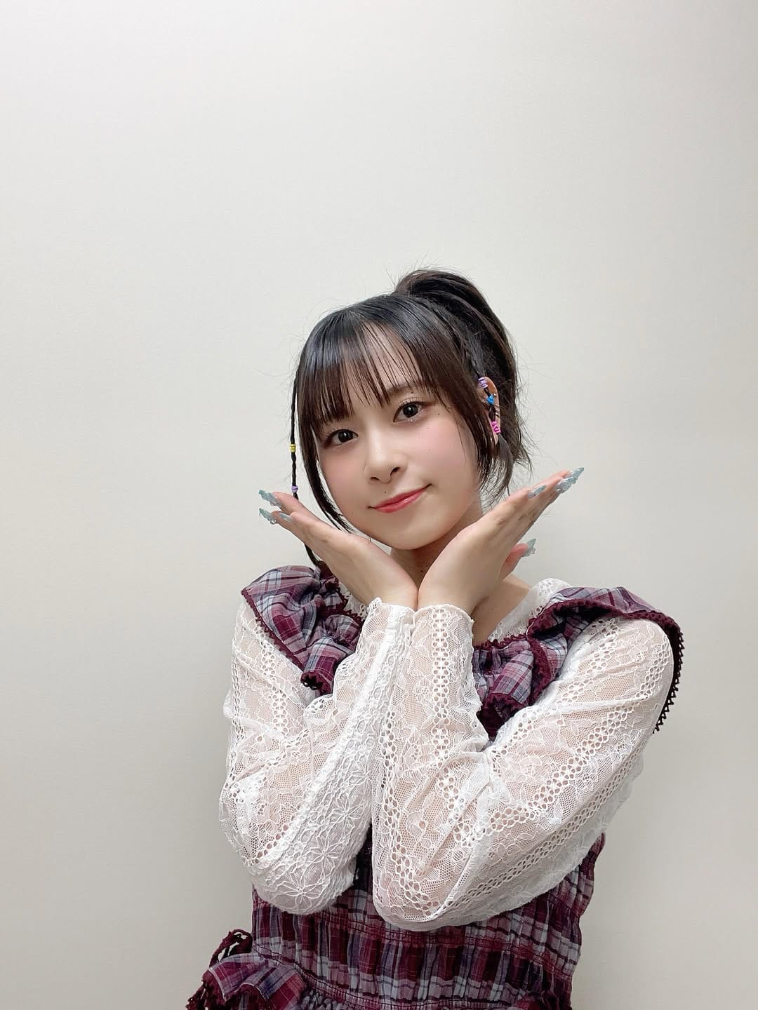Post 6 by 前田佳織里_official on Instagram (carousel)