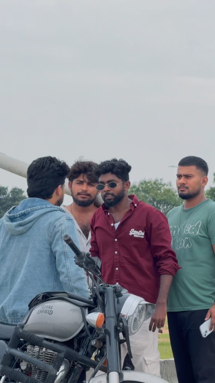 Post 3 by Prashu on Instagram (video)