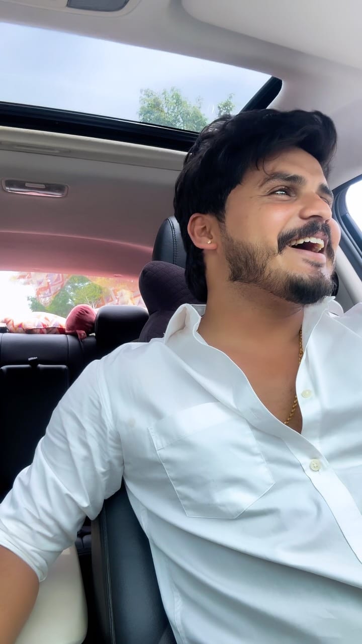 Post 7 by Prashu on Instagram (video)