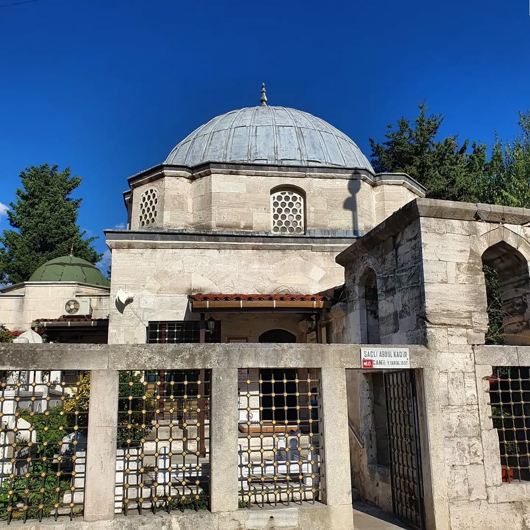 Post 2 by İstanbul Camileri on Instagram (carousel)