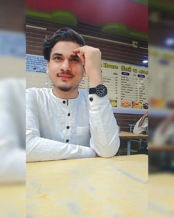 Post 10 by علی ترکی ❣️ on Instagram (image)