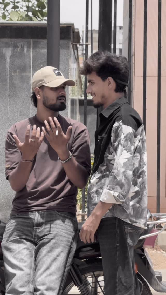 Post 6 by Rudra Singh on Instagram (video)