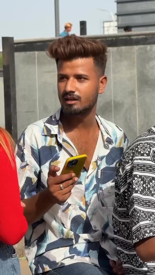 Post 3 by Rudra Singh on Instagram (video)