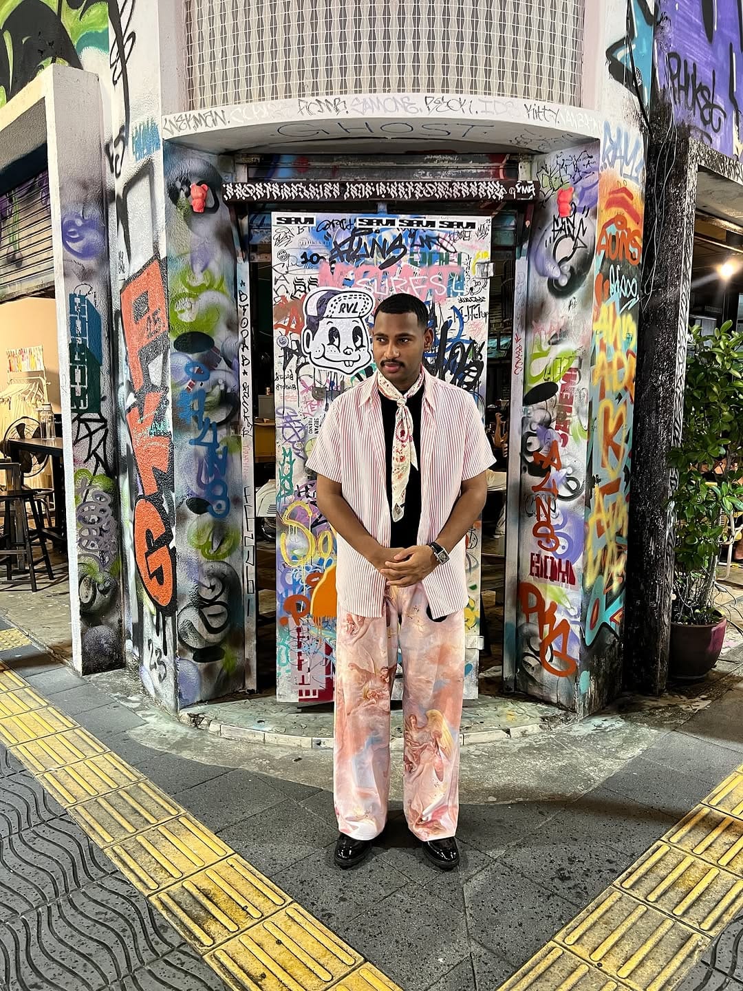Post 9 by _𓅓𝑆𝑖𝐿𝑉𝑅♕_ on Instagram (carousel)