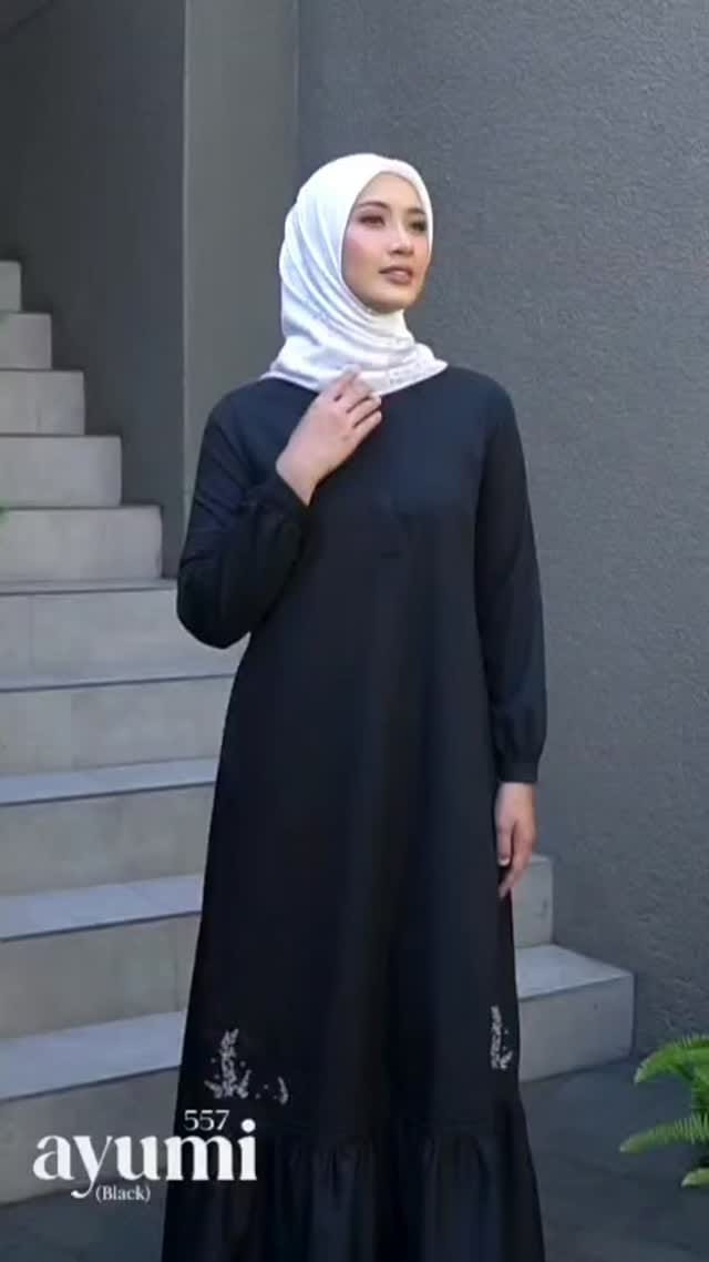 Post 7 by Butik Assyaffa on Instagram (video)