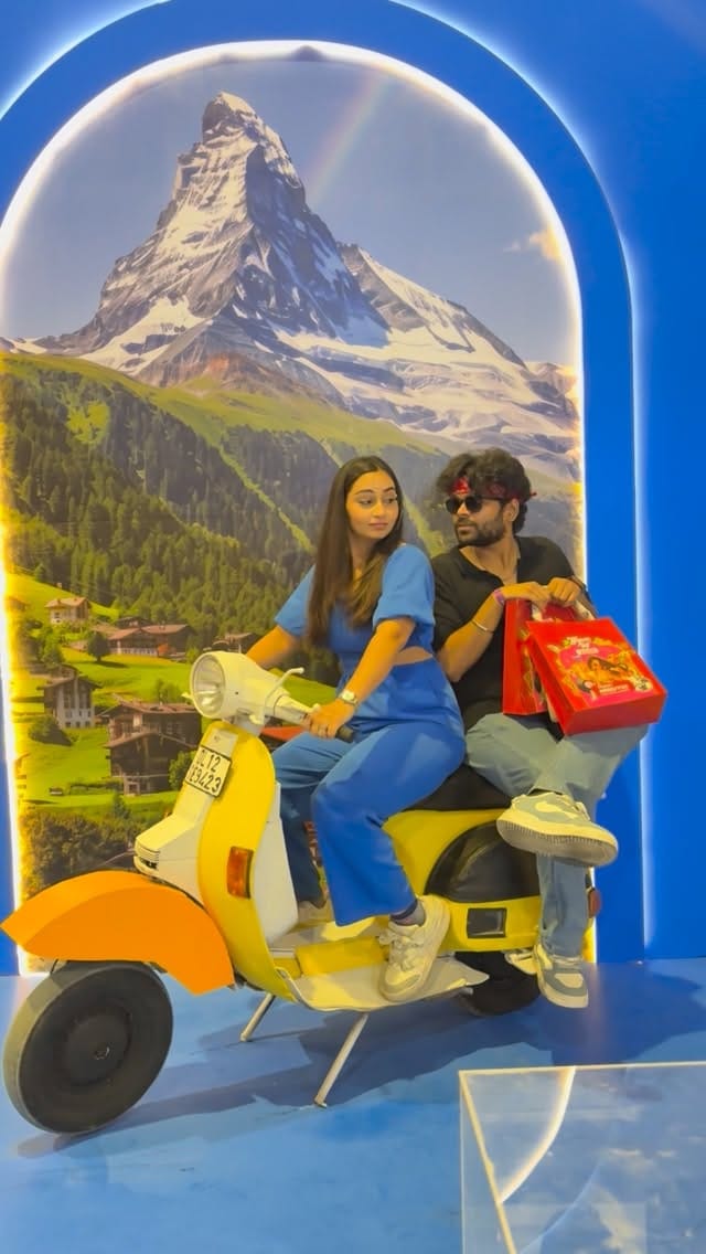 Post 3 by Chiraag Khanna on Instagram (video)