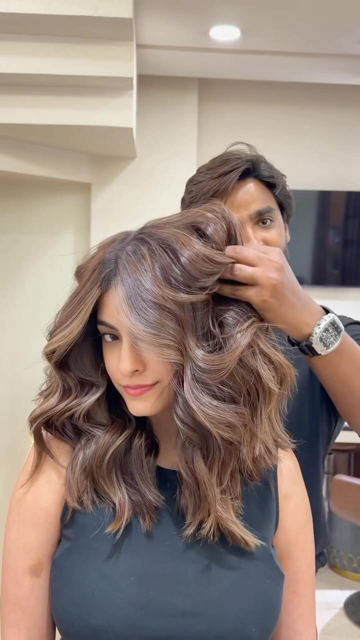 Post 6 by Ruchika Gupta on Instagram (video)