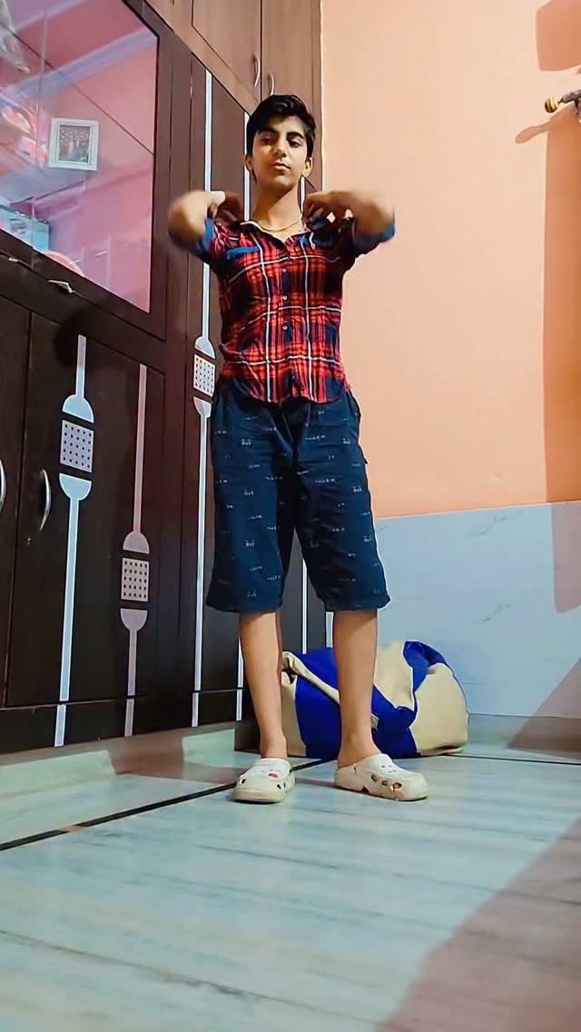 Post 3 by Madhu Sharma on Instagram (video)