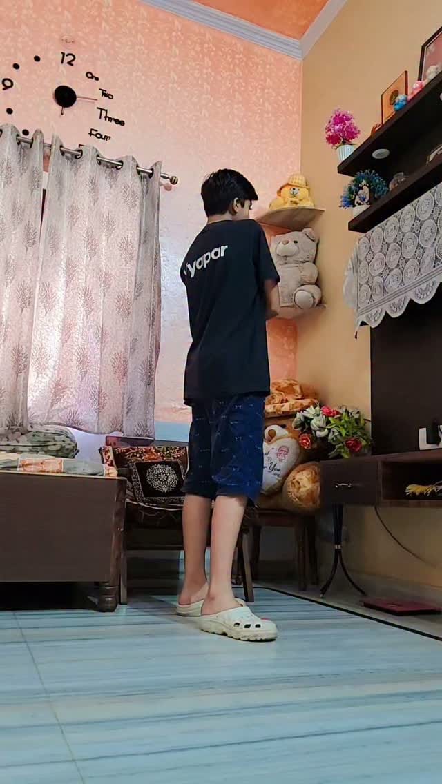 Post 6 by Madhu Sharma on Instagram (video)