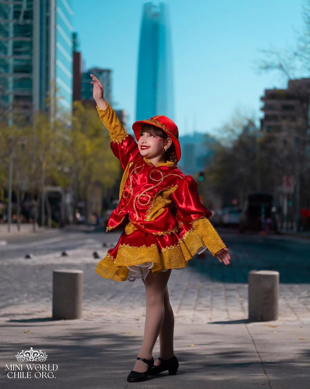 Post 4 by Miniworldchile on Instagram (carousel)