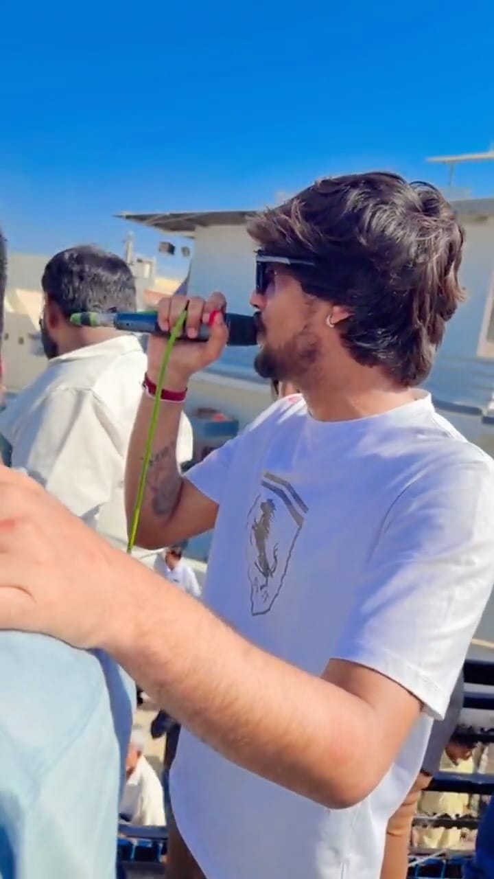 Post 7 by Dhruv Koitavad Meldi on Instagram (video)