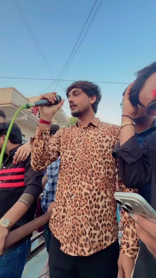 Post 5 by Dhruv Koitavad Meldi on Instagram (video)