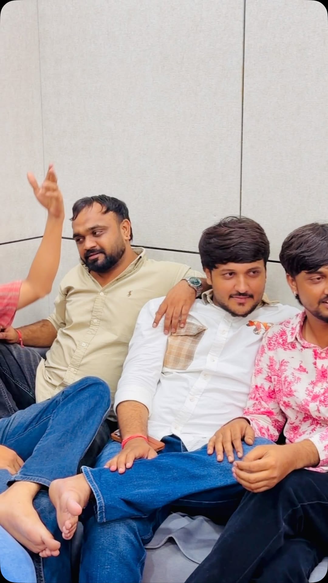 Post 3 by Dhruv Koitavad Meldi on Instagram (video)
