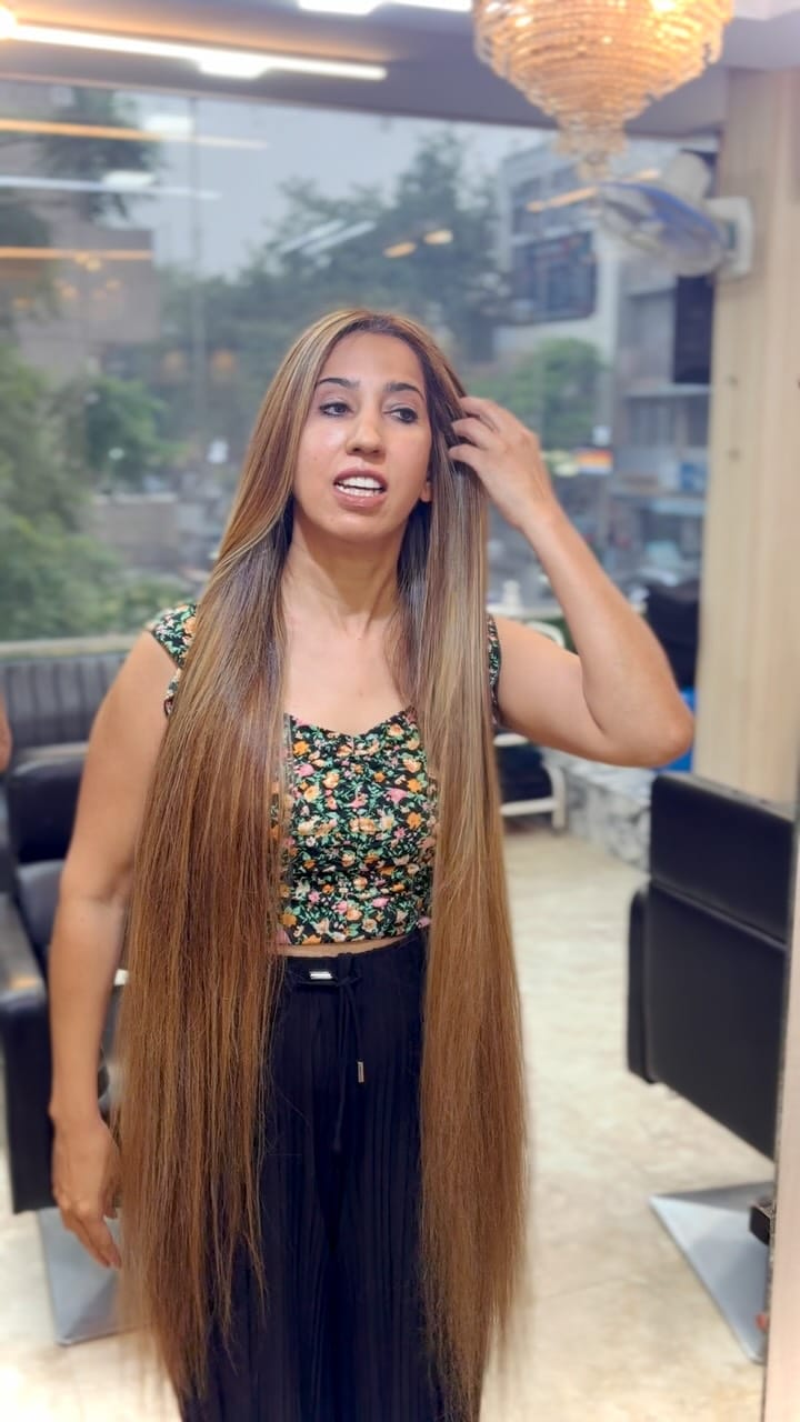 Post 6 by RAHUL BANSIWAL SALON on Instagram (video)