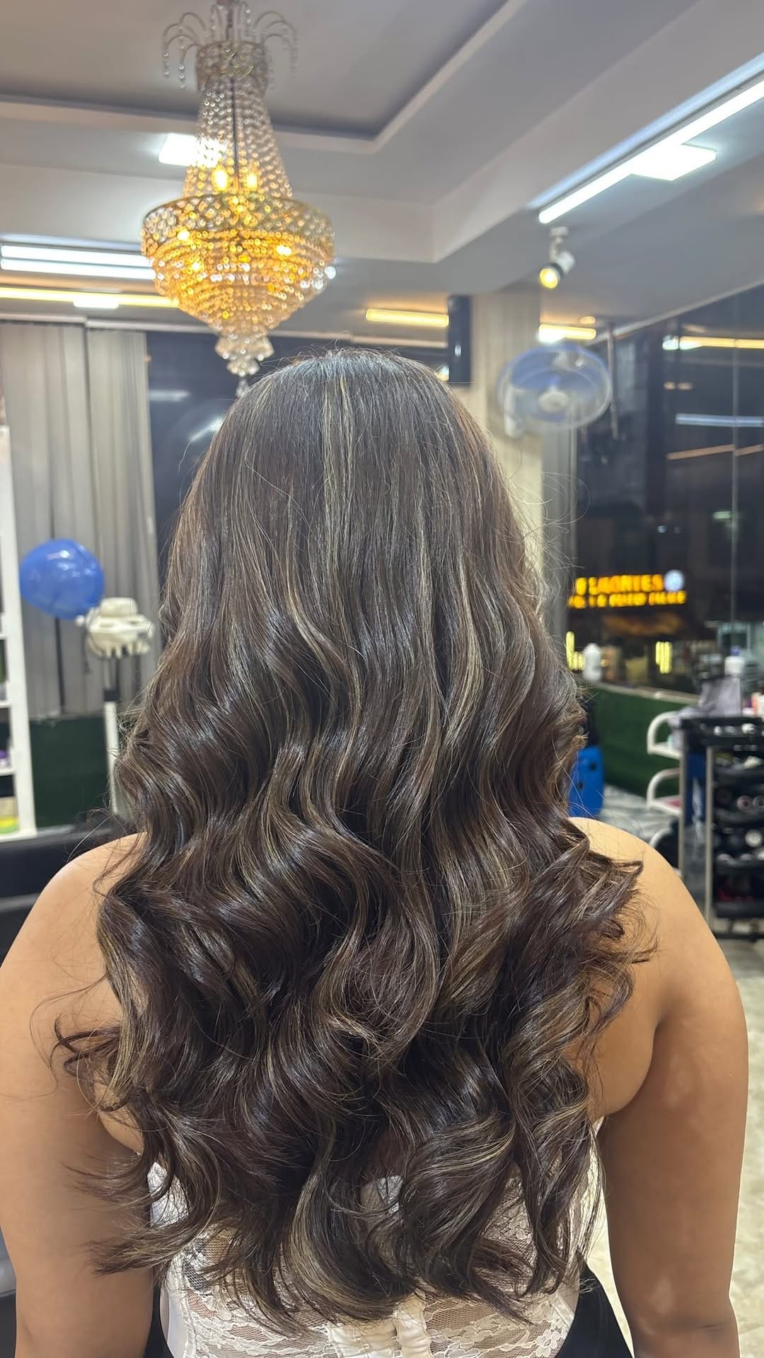 Post 4 by RAHUL BANSIWAL SALON on Instagram (video)