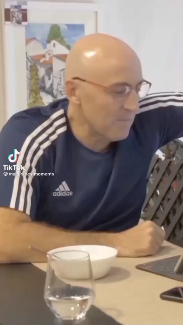 Post 9 by ElMomeroOfficial on Instagram (video)