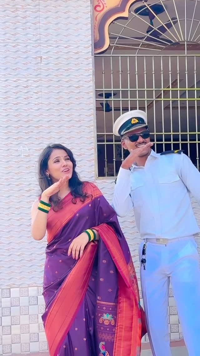 Post 3 by Pooja Jaiswal on Instagram (video)