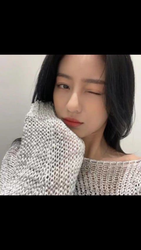 Post 2 by 강민아 on Instagram (video)