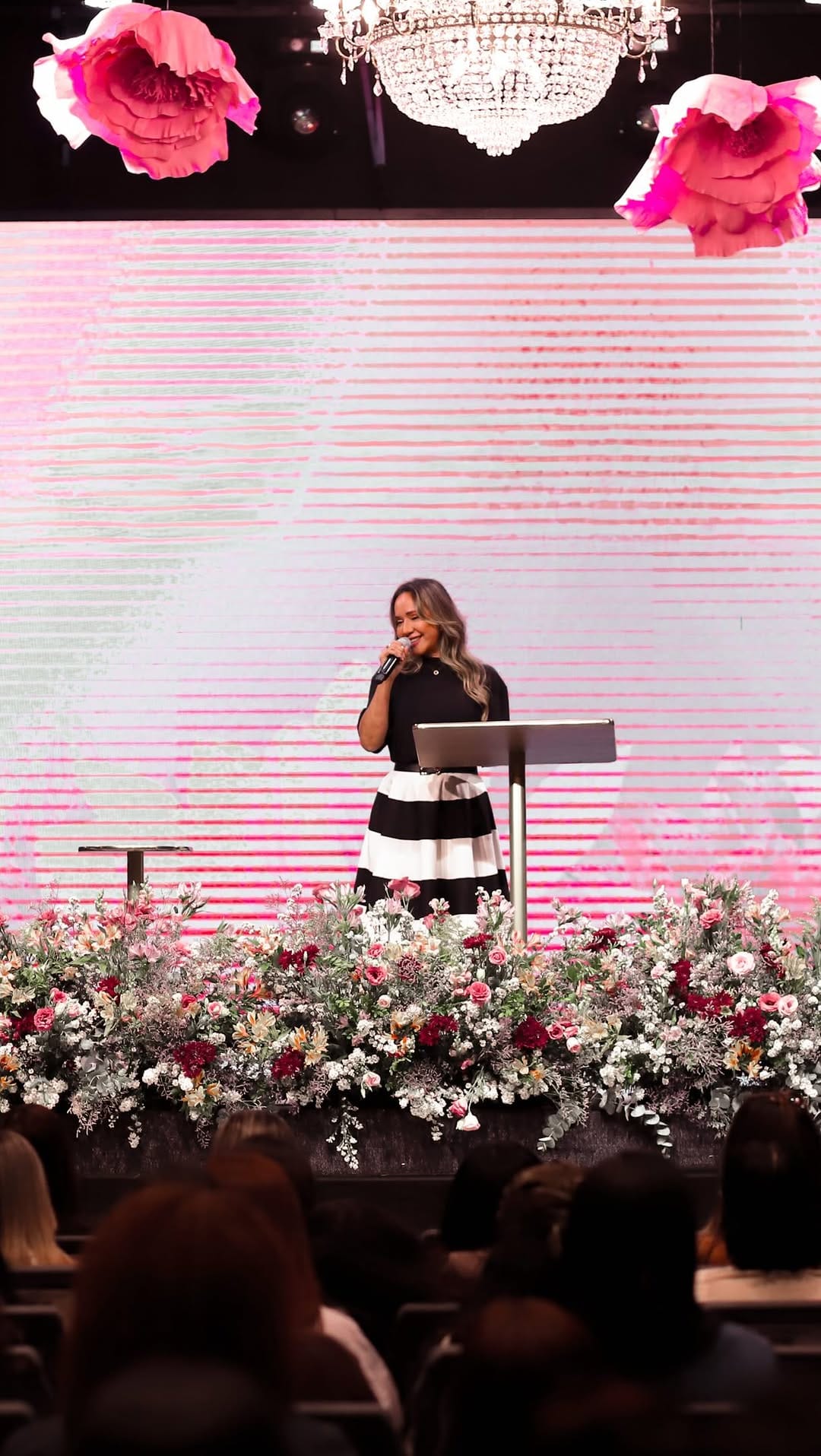 Post 1 by Igreja Oceano da Graça on Instagram (video)